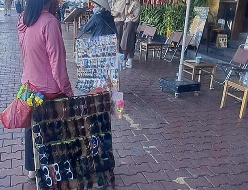 Tha phương đi bán hàng rong…
