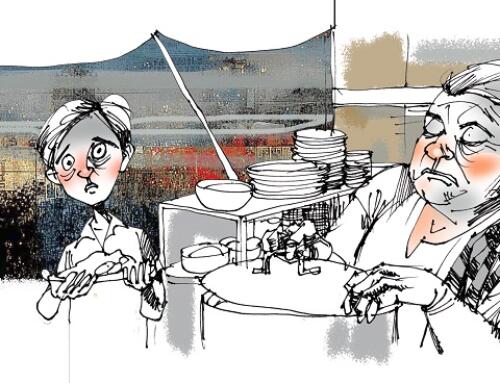 Quán nhỏ bên đường tàu