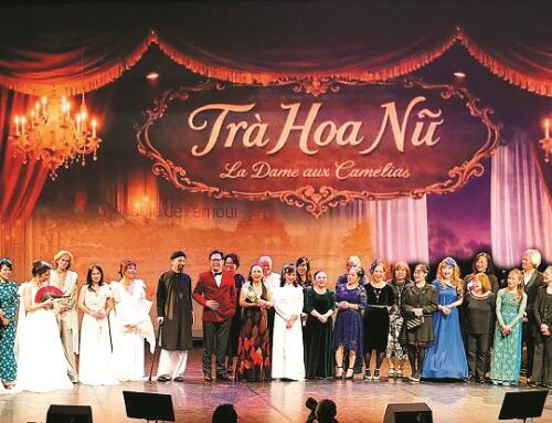 Một gánh hát nhỏ & câu hỏi lớn