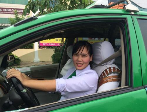 Nữ tài xế taxi