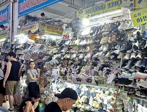 Nghề làm guốc còn đâu nữa!