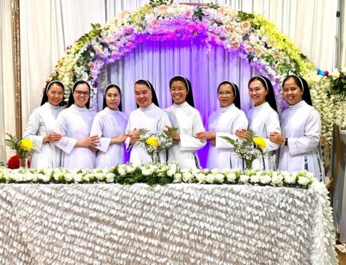 Những chiếc áo trắng Đa Minh thầm lặng